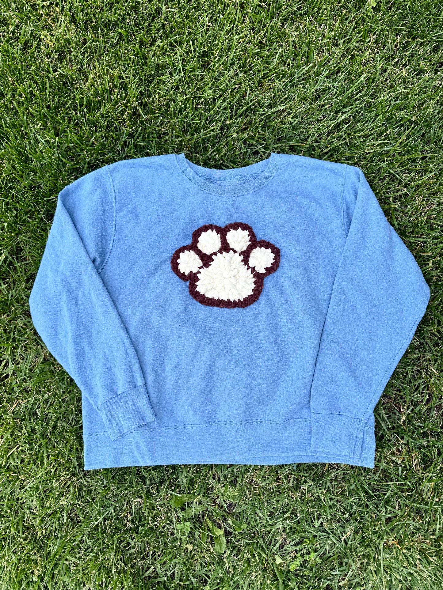 Crochet Paw Print Crewneck Sweatshirt – Blue/White – Size 2X