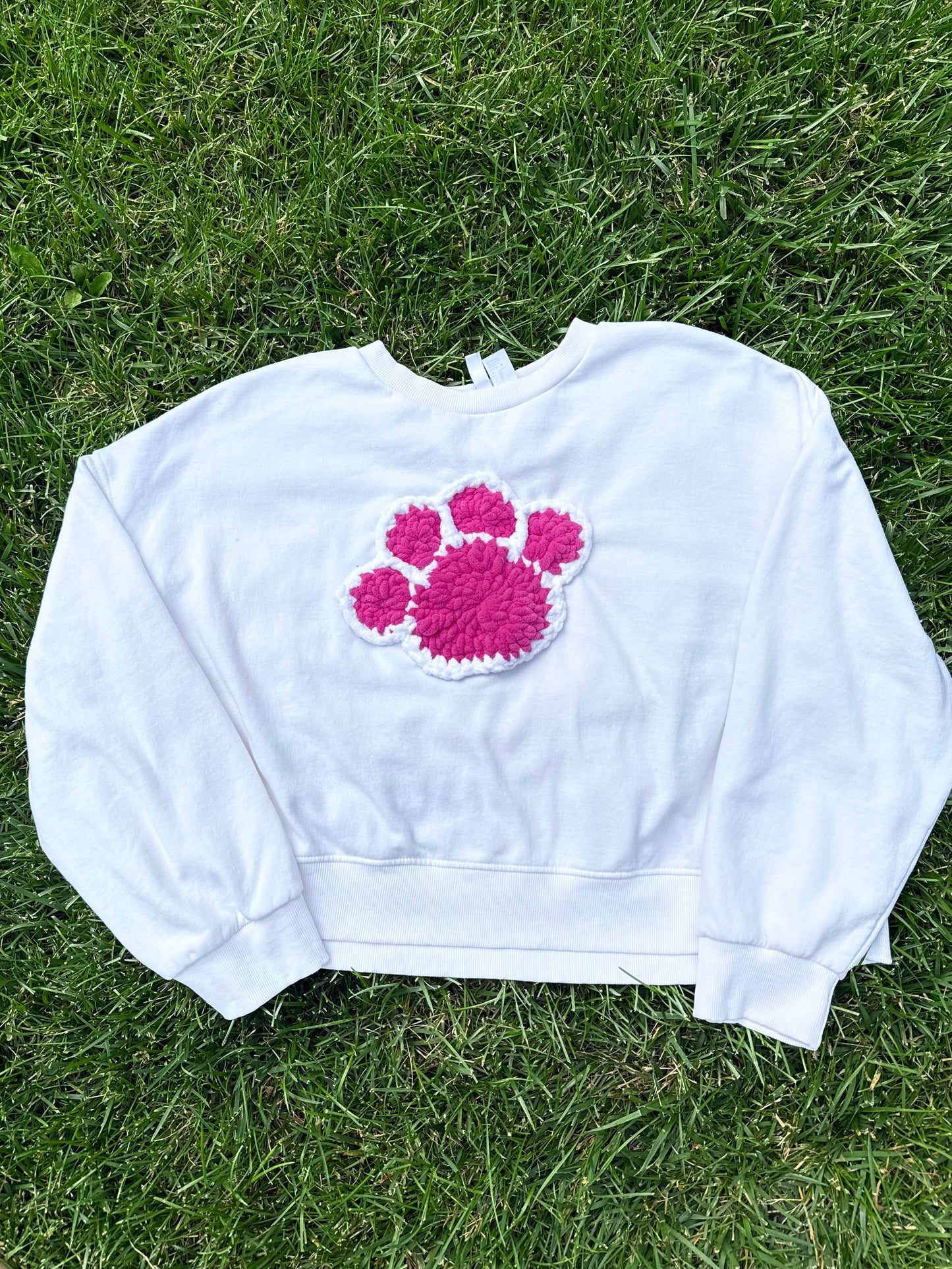 Crochet Paw Print Crewneck Sweatshirt – White/Pink – Size XL