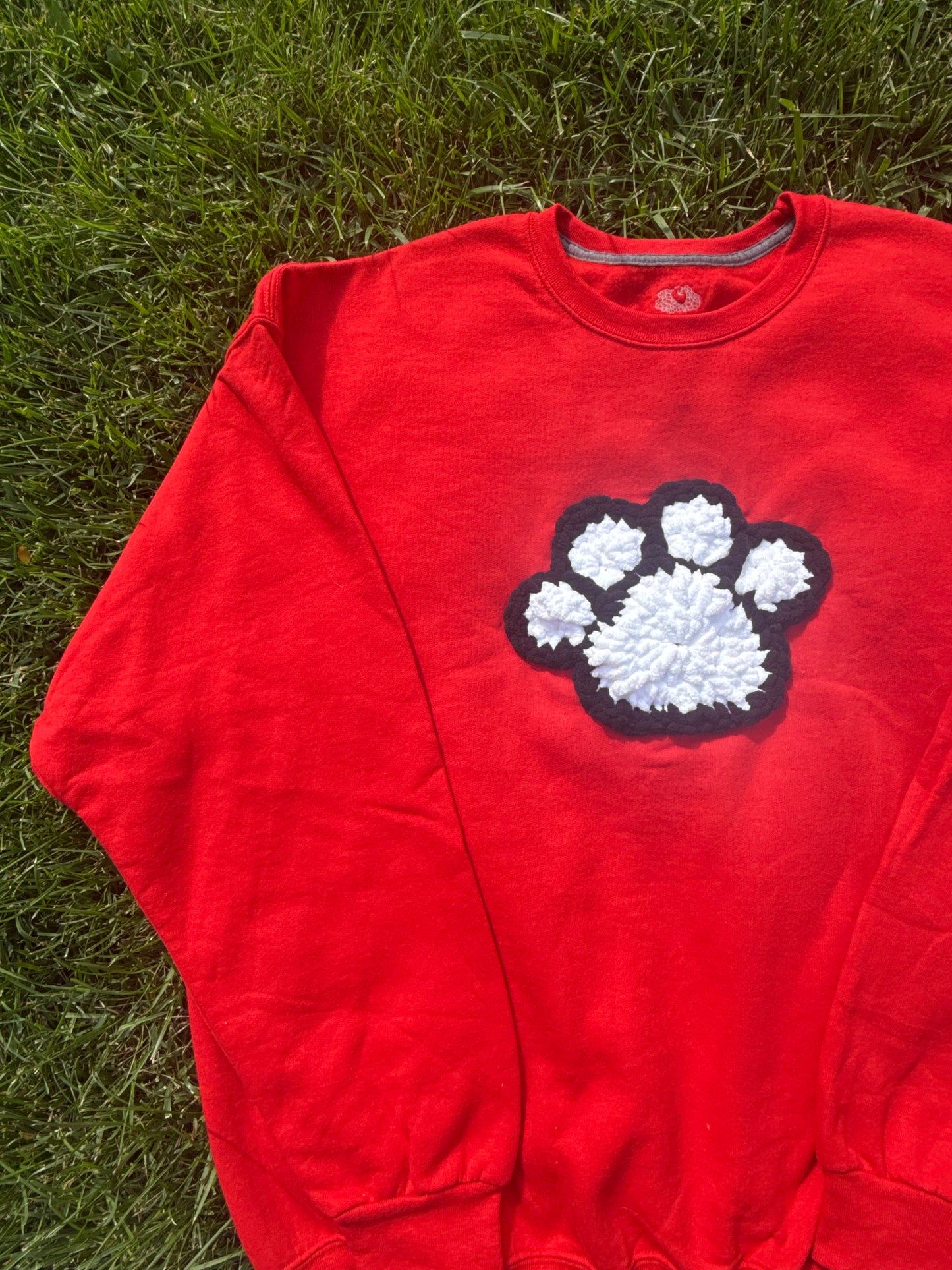 Crochet Paw Print Crewneck Sweatshirt – Red/White/Black – Size XL